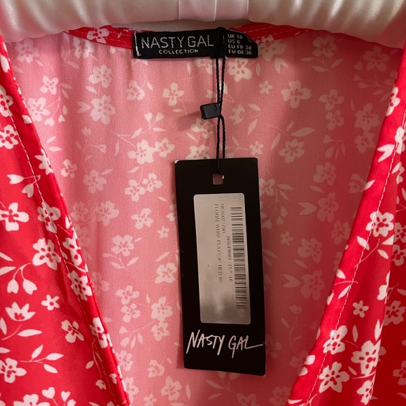 Nasty Gal Floral Ruffle Playsuit Romper - Picture 4 of 4